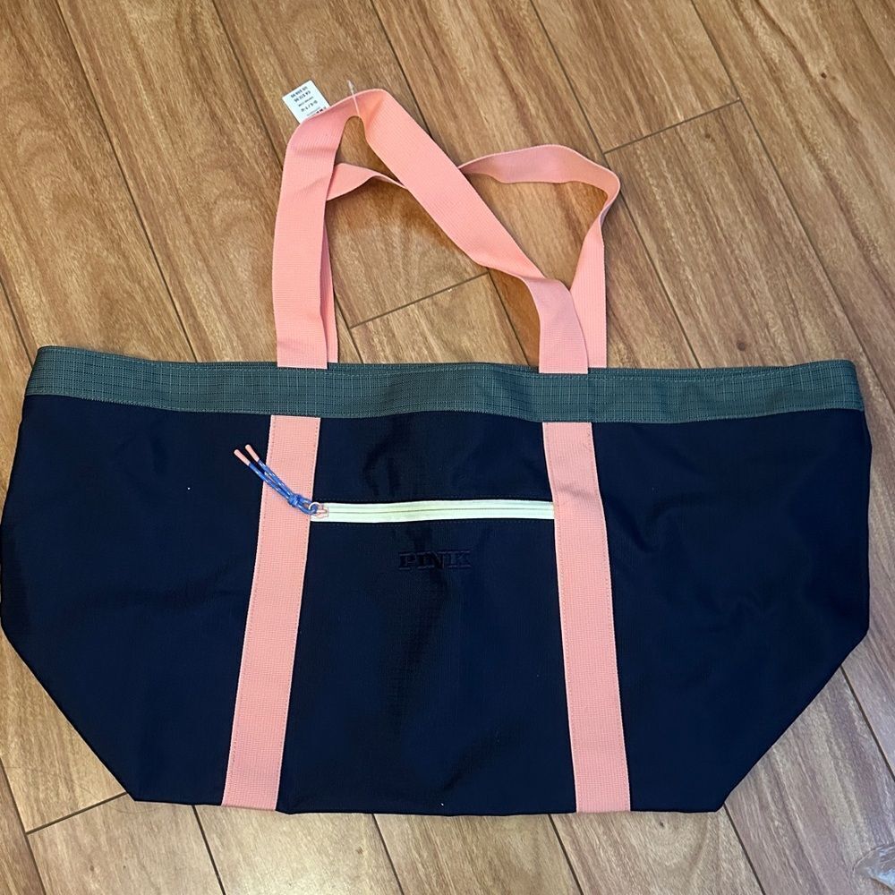 Pink tote